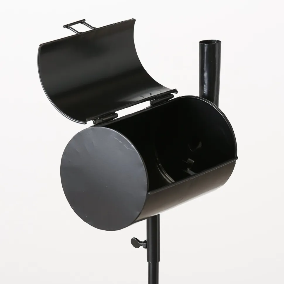 Boltze Sturmaschenbecher Smoker auf Stab