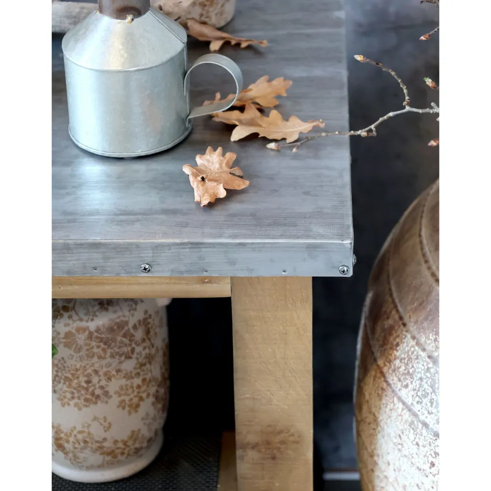 Chic Antique Kücheninsel auf Rädern mit Zinktop und Regalen