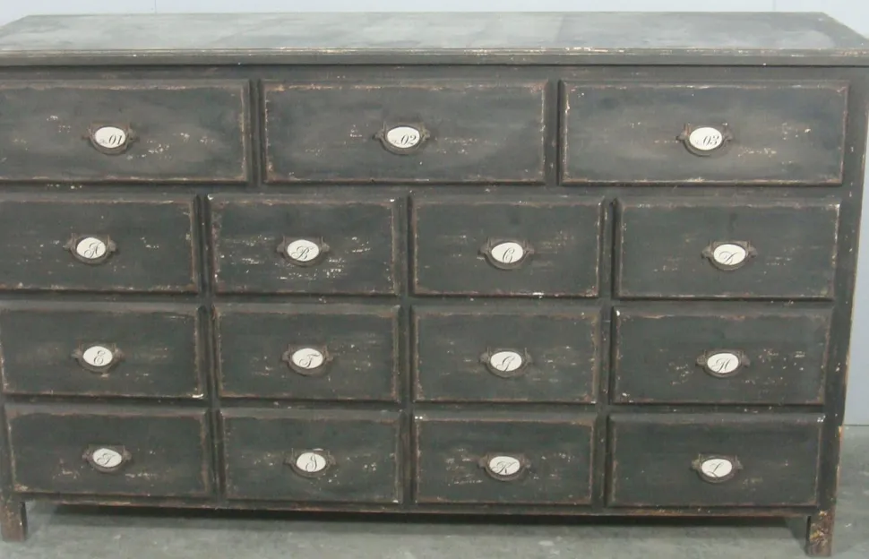 Chic Antique Tante-Emma Ladentisch